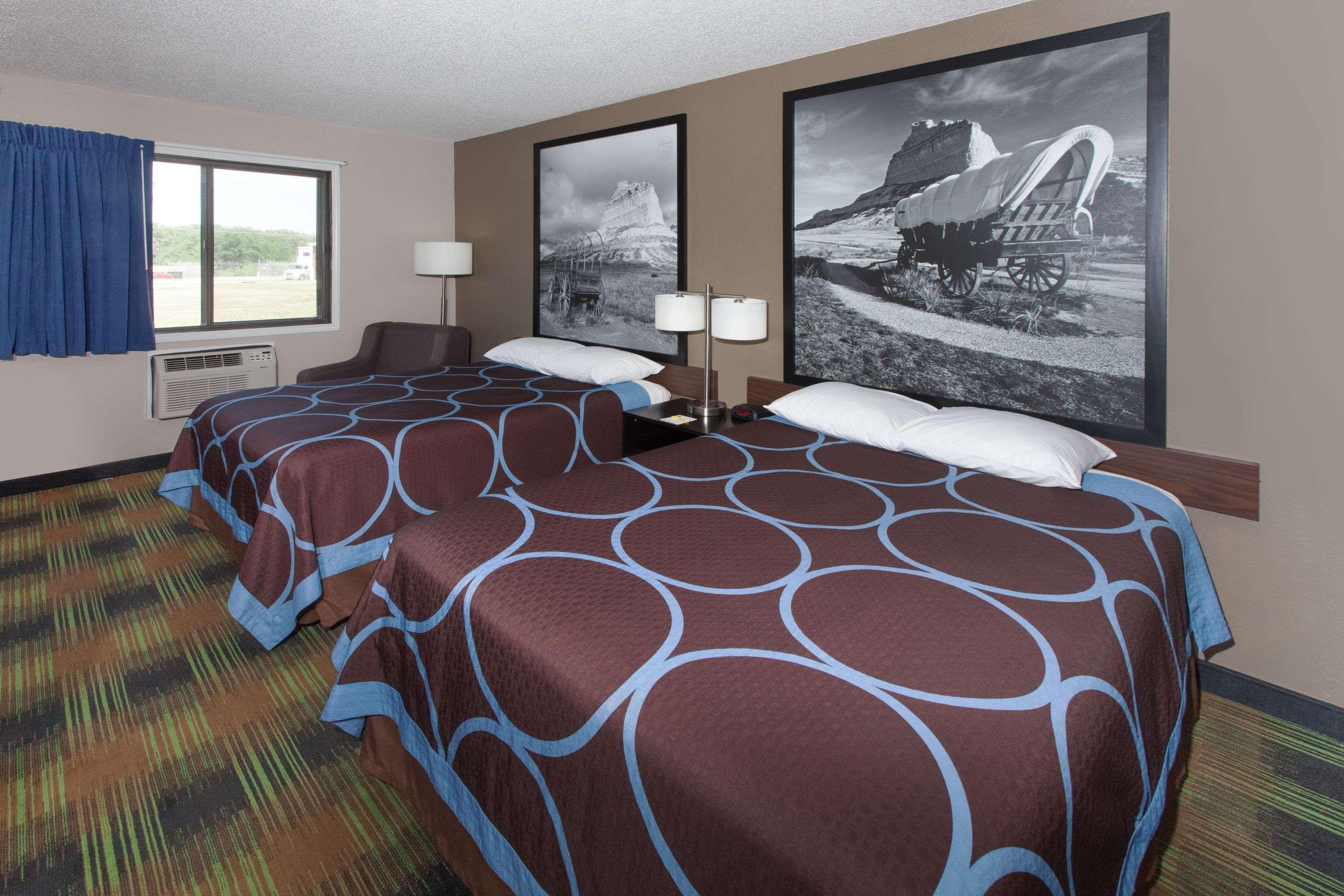 Super 8 By Wyndham Keokuk Hotel Exterior foto