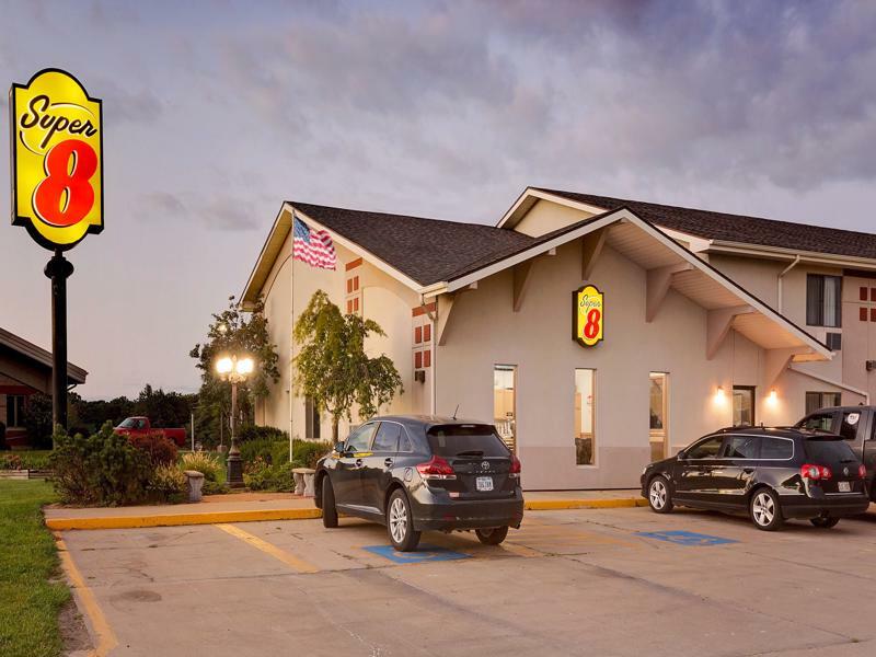Super 8 By Wyndham Keokuk Hotel Exterior foto